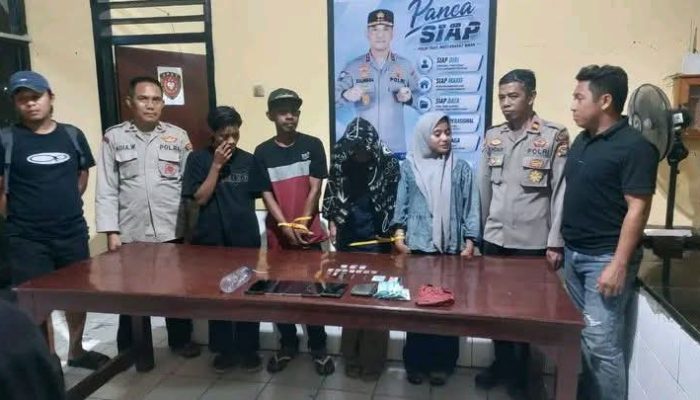 Gerebek Pengedar Narkoba di Bolo Bima, Polisi Tangkap 2 Pria-2 Perempuan dan Sita 10 Poket Sabu