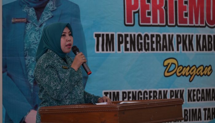 Pimpin Pertemuan Rutin, Ketua TP PKK Kabupaten Bima Tekankan Peran Strategis Kader