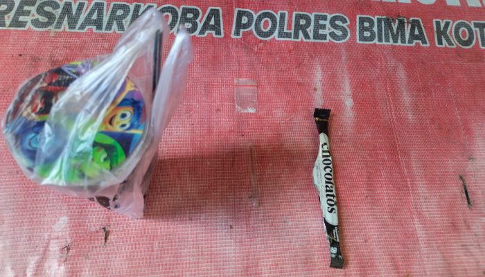 Jenguk Tahanan di Polsek Asakota, Dua Nelayan Selundupkan Sabu dalam Makanan Ringan