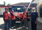 Bantu Korban Gempa NTT, PMI NTB Kirim Dua Truk Tangki Air