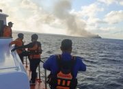 KMP Putri Yasmin Terbakar di Selat Lombok, 114 Penumpang dan 17 ABK Dievakuasi 