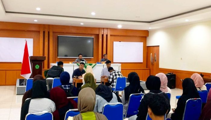 Peduli Mahasiswa Terdampak Bencana, UMMAT Salurkan Bantuan untuk 75 Mahasiswa