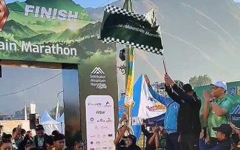 Mendunia! 700 Pelari dari 18 Negara Ramaikan Sembalun Mountain Marathon 2026