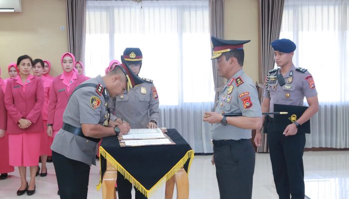 Kapolda NTB Lantik Dirpamobvit dan Kapolres Lombok Utara, Ini Pejabat Barunya
