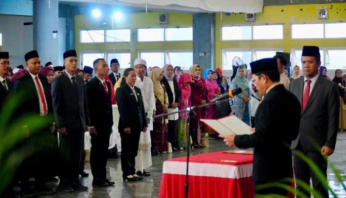 Lantik 304 ASN, Bupati Dompu Ingatkan Pejabat Tak Salahgunakan Wewenang
